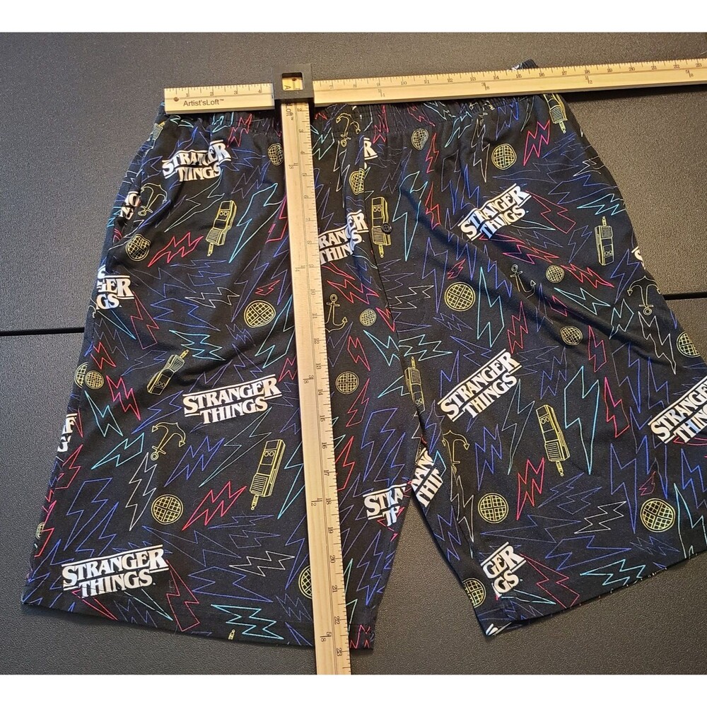 Stranger Things Netflix Black Lounge Shorts Mens XL Graphic Super Natural - Picture 7 of 9